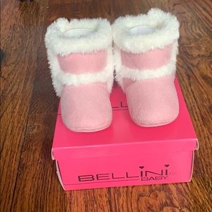 Bellini Baby Pink Toddle Size 4 faux fur boots
